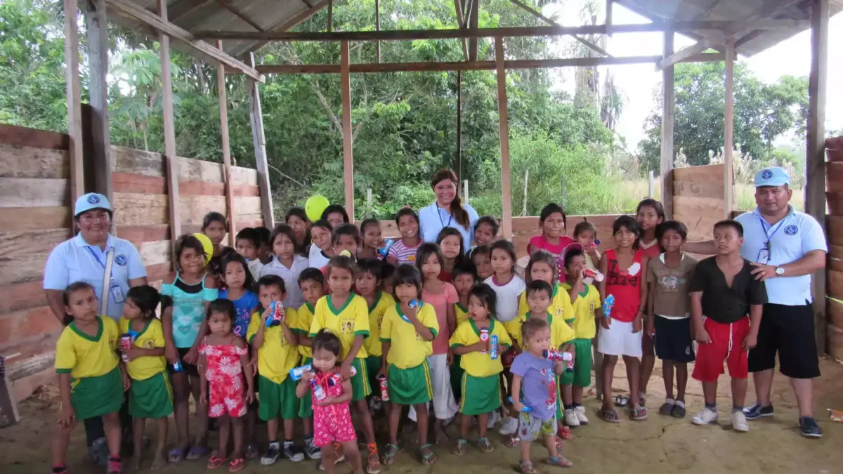 Campaña de entrega de útiles escolares y alimentos en el Oriente Peruano – 2019