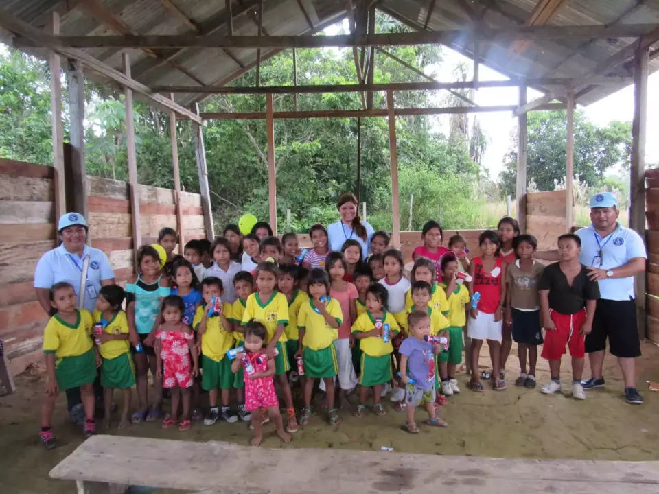 Campaña de entrega de útiles escolares y alimentos en el Oriente Peruano – 2019