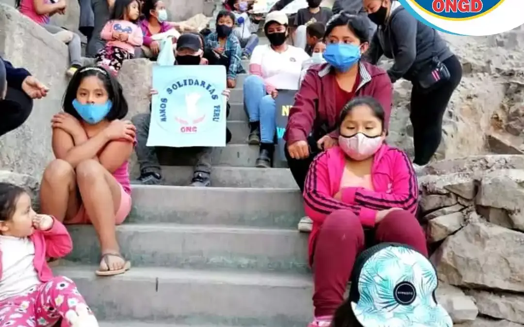 Campaña de Navidad Solidaria en el A.H. Huáscar SJL – 2020
